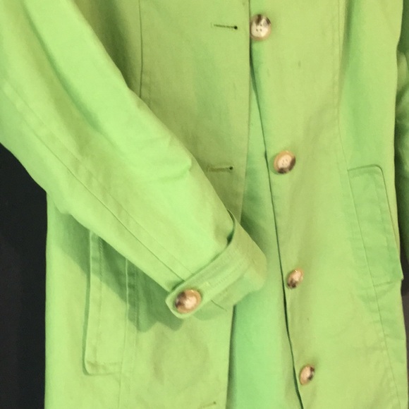 Rain coat - Picture 2 of 3